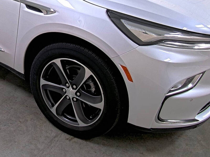 2022 Buick Enclave Essence