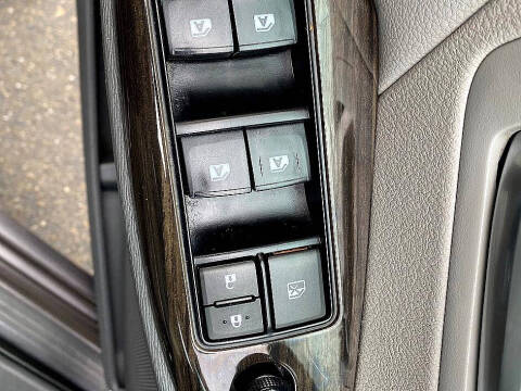 2015 Toyota Sienna XLE Premium 8-Passenger