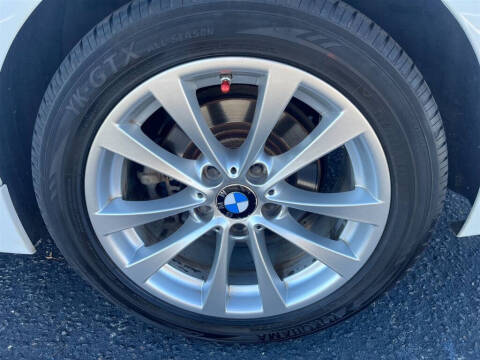 2017 BMW 3 Series 320i