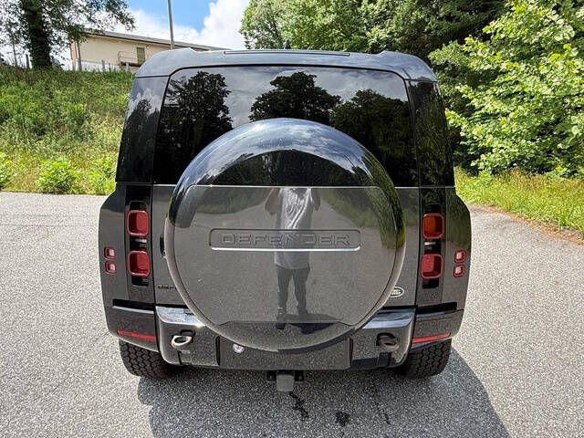 2023 Land Rover Defender 110 X-Dynamic SE