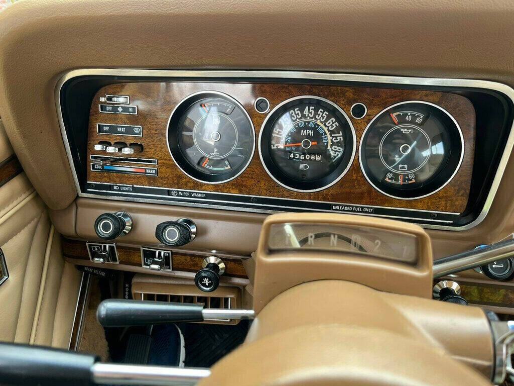 1981 Jeep Wagoneer 87