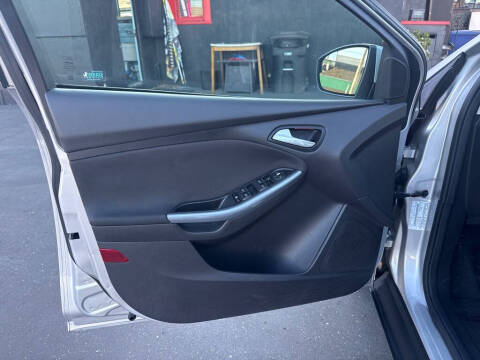 2012 Ford Focus Titanium