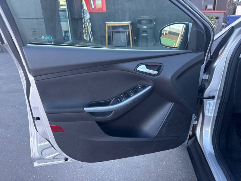 2012 Ford Focus Titanium