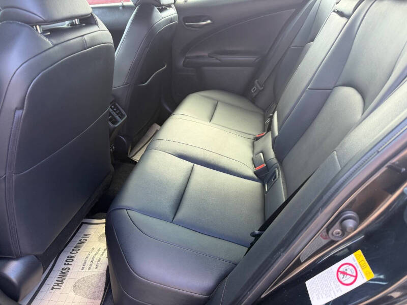 2019 Lexus UX 200 Luxury