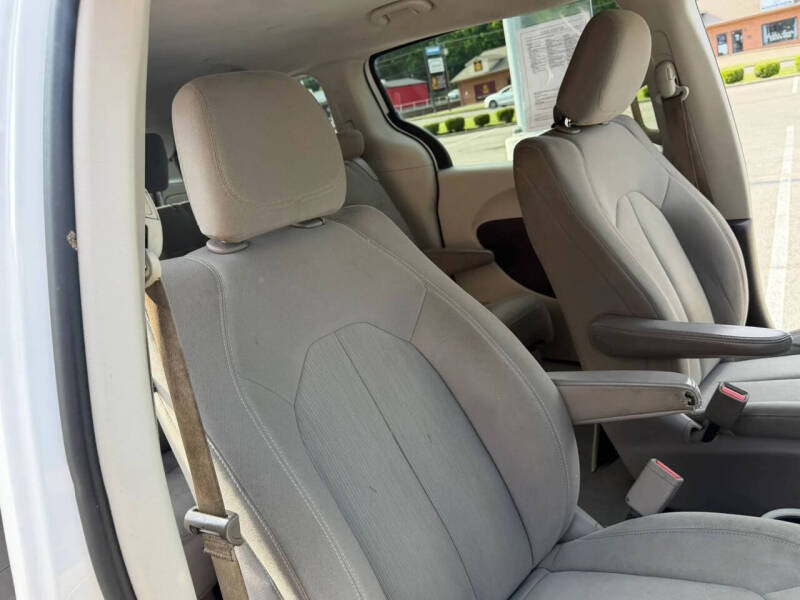 2017 Chrysler Pacifica Touring