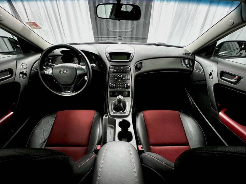 2011 Hyundai Genesis Coupe 3.8L R-Spec