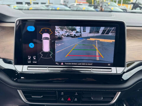 2024 Volkswagen Atlas SE