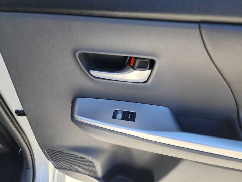 2014 Toyota Prius v Two