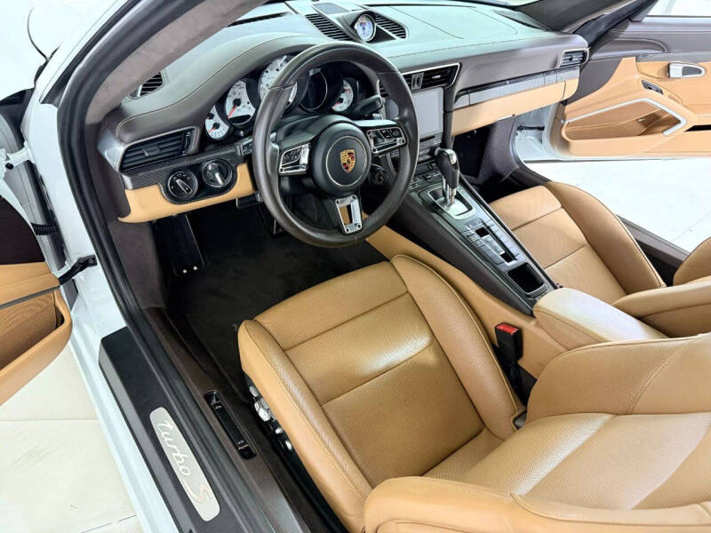 2017 Porsche 911 Turbo S