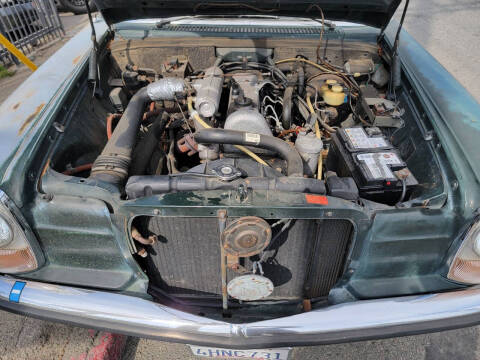 1970 Mercedes-Benz 200