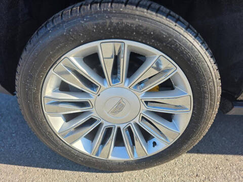 2017 Cadillac Escalade Platinum