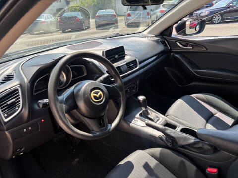 2015 Mazda MAZDA3 i SV