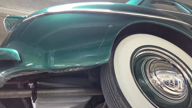 1948 Ford Super Deluxe