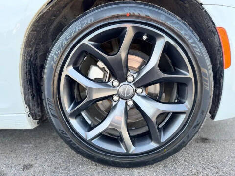 2023 Chrysler 300 S V6