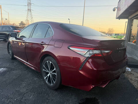 2018 Toyota Camry SE