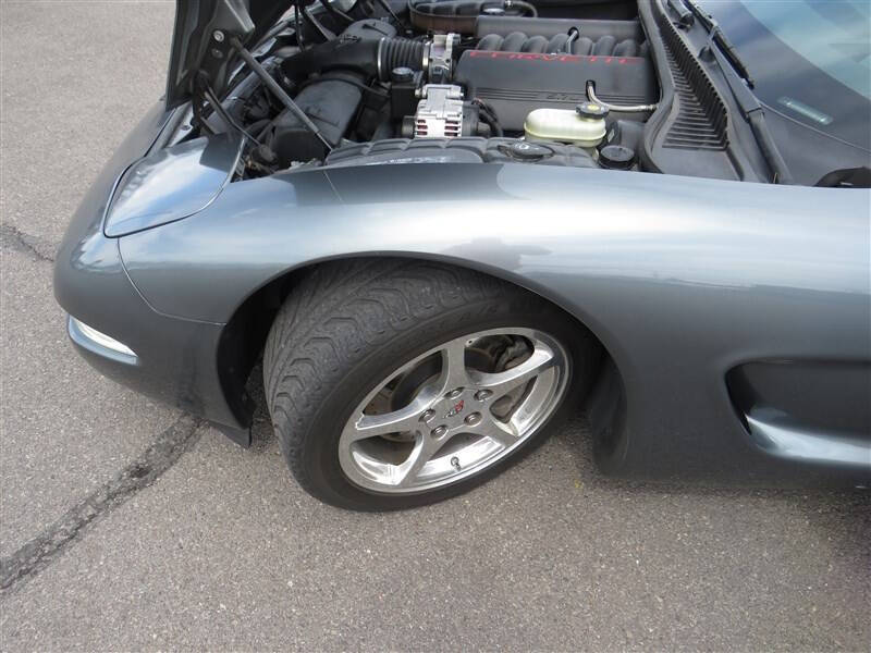 2004 Chevrolet Corvette