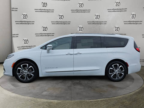 2024 Chrysler Pacifica Pinnacle