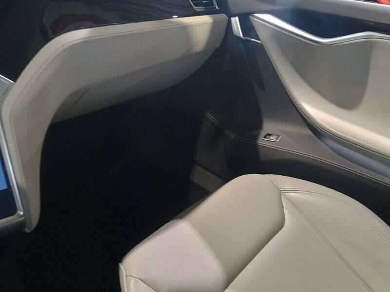 2016 Tesla Model S 70