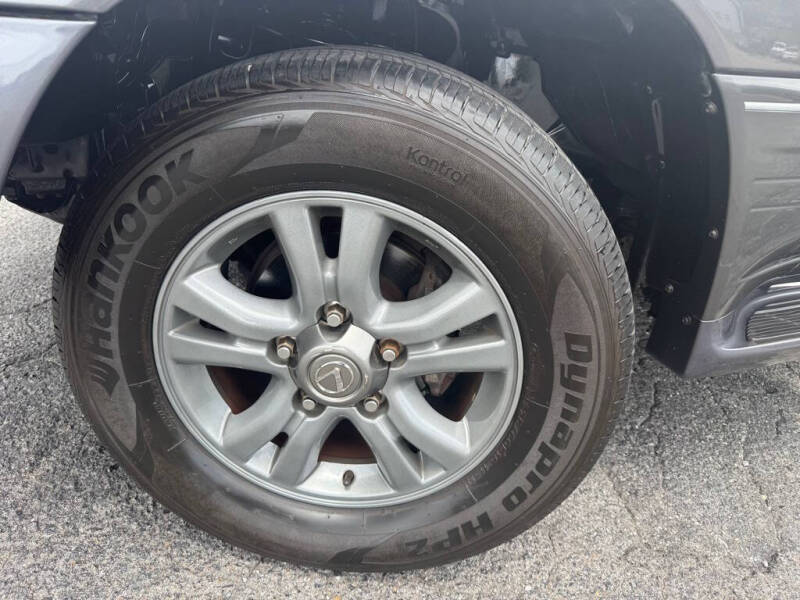 2003 Lexus LX 470