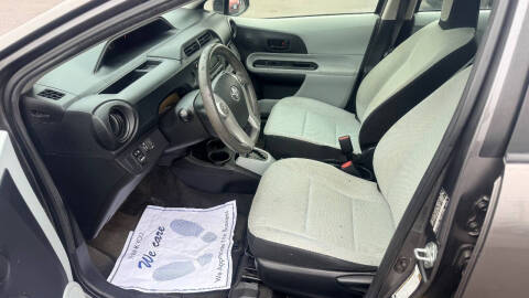 2013 Toyota Prius c Three