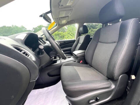 2018 Nissan Pathfinder S