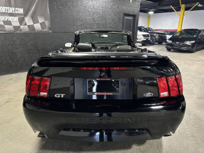 2000 Ford Mustang GT