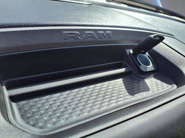 2025 RAM 1500 Express