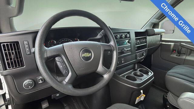 2024 Chevrolet Express 2500