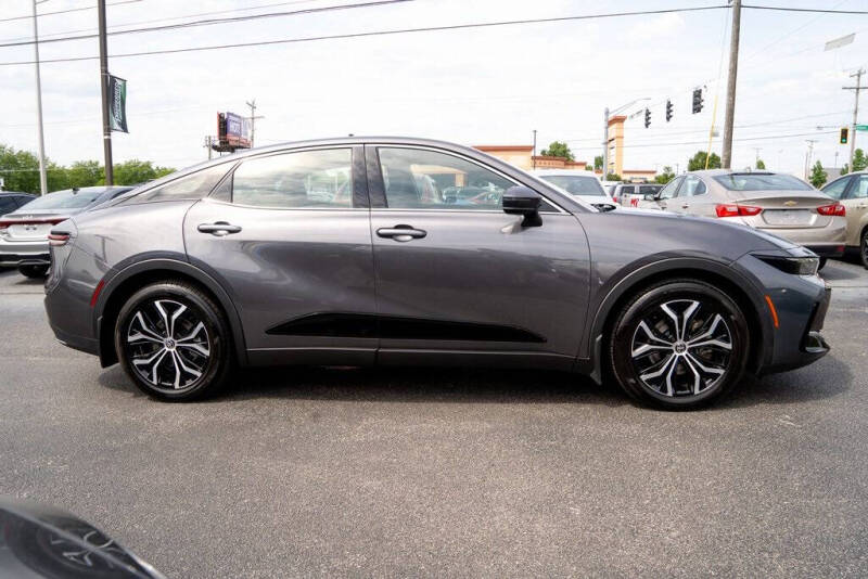 2023 Toyota Crown XLE