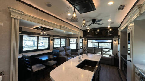 2022 Jayco Pinnacle