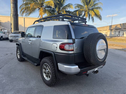 2012 Toyota FJ Cruiser
