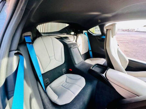 2014 BMW i8