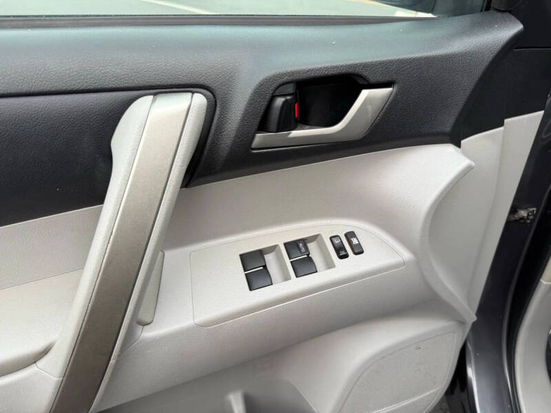 2012 Toyota Highlander