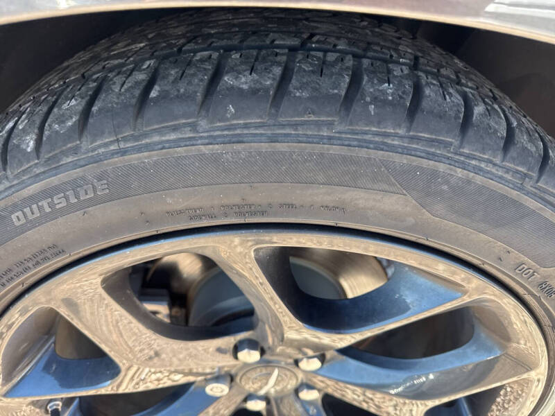 2023 Chrysler 300 Touring