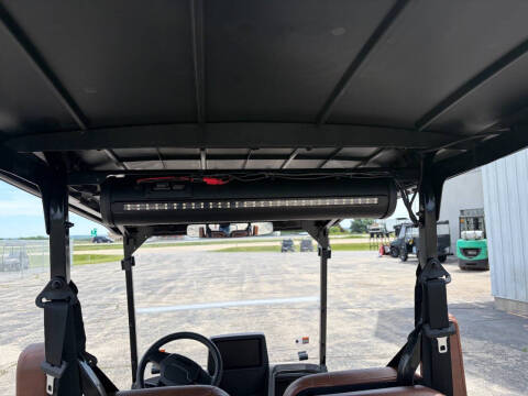 2026 E-Z-GO RXV 4