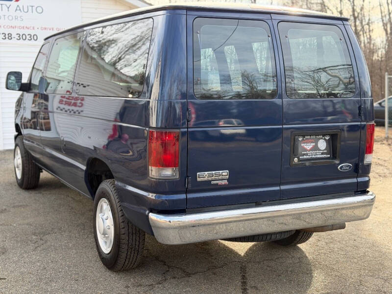 2008 Ford E-Series E-350 SD XLT