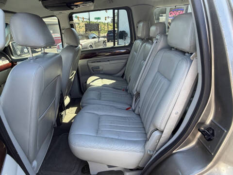 2004 Lincoln Aviator Luxury
