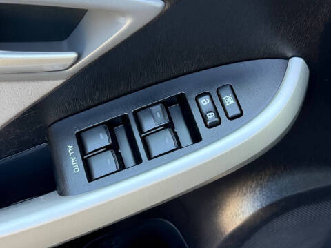 2015 Toyota Prius Three