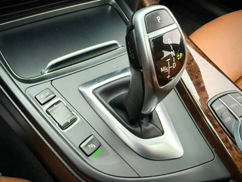 2018 BMW 3 Series 330i xDrive