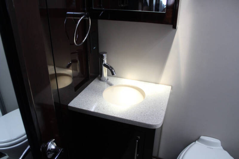 2015 Thor Motor Coach Challenger 37DT