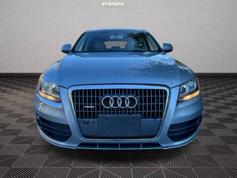 2011 Audi Q5 2.0T quattro Premium