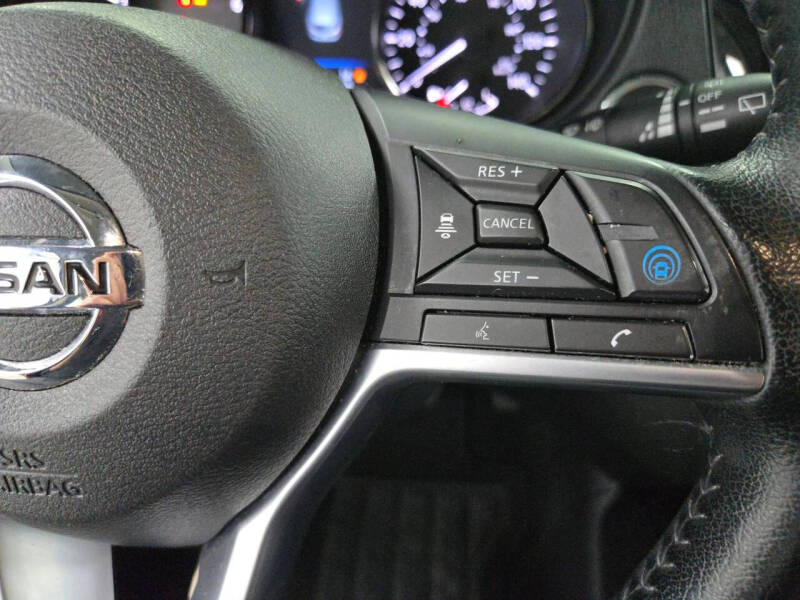 2022 Nissan Rogue Sport SV