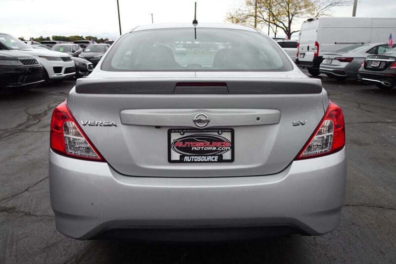 2019 Nissan Versa