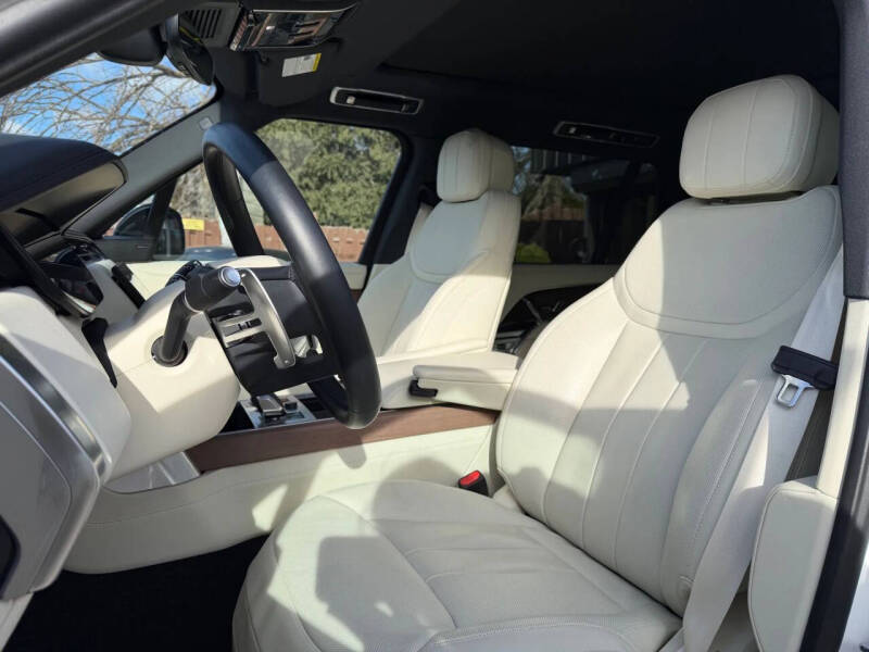 2023 Land Rover Range Rover P530 SE LWB