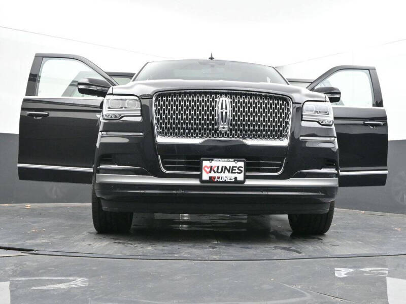 2024 Lincoln Navigator Premiere