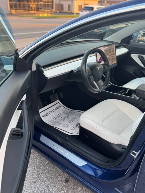 2019 Tesla Model 3 Standard Range