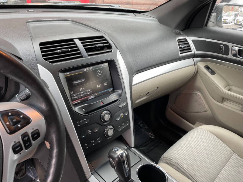 2011 Ford Explorer XLT