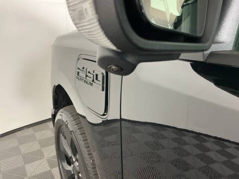 2025 Ford F-150 Lightning Platinum