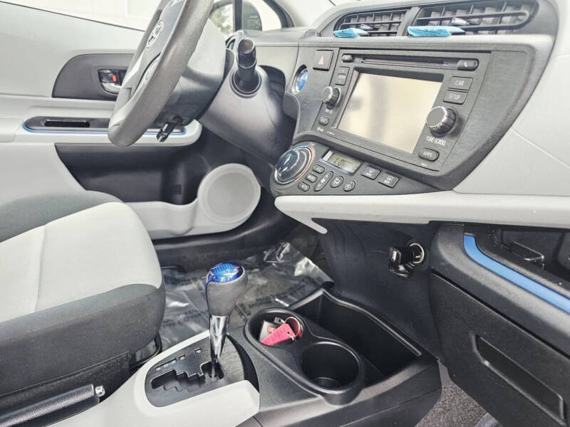2012 Toyota Prius c