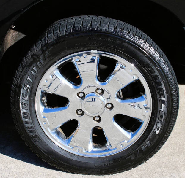 2008 Toyota Sequoia SR5